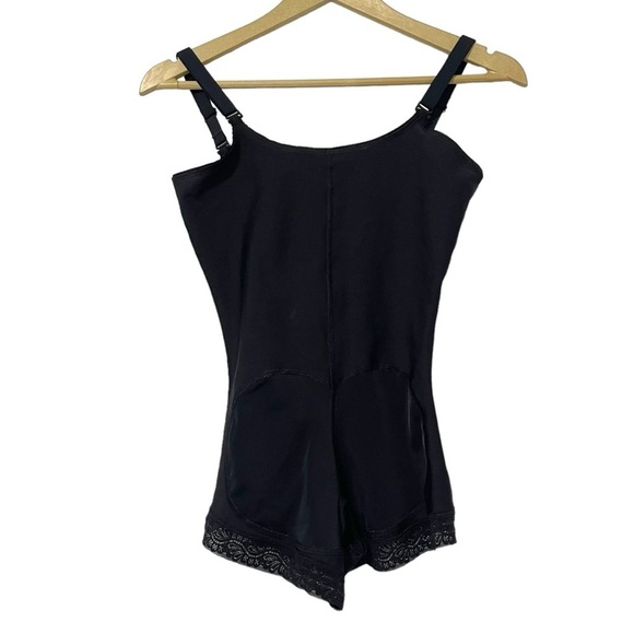 Leonisa Shapewear Black Firm Compression Open Bust Body Shaper Boyshorts Medium - Picture 4 of 9